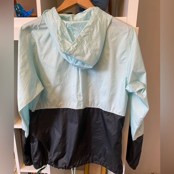 Columbia Zip Up Windbreaker - Picture 5 of 5